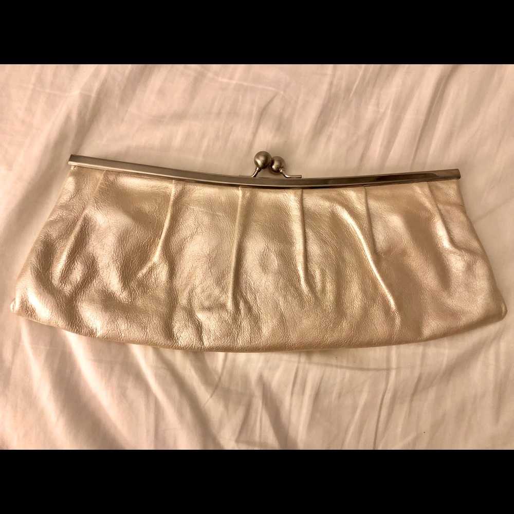 Hobo clutch with shoulder strap.
